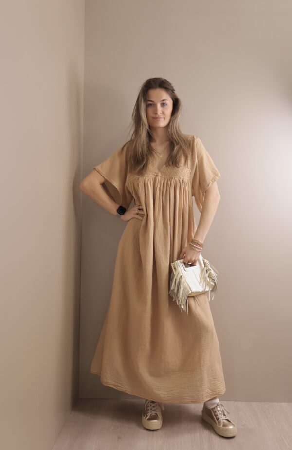 ROBE LONGUE MANCHE COURTE CAMEL – Image 2