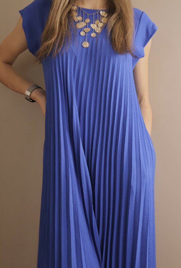 ROBE LONGUE PLISEE BLEU ELEC – Image 4