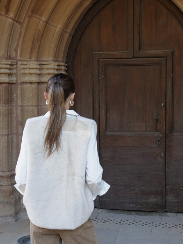Gilet fourrure synthétique - Ecru – Image 4